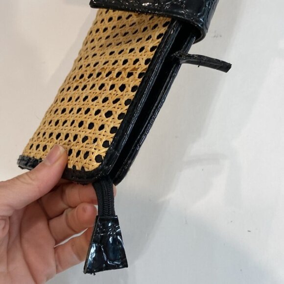 Beige woven rattan clutch bag - Picture 7 of 10